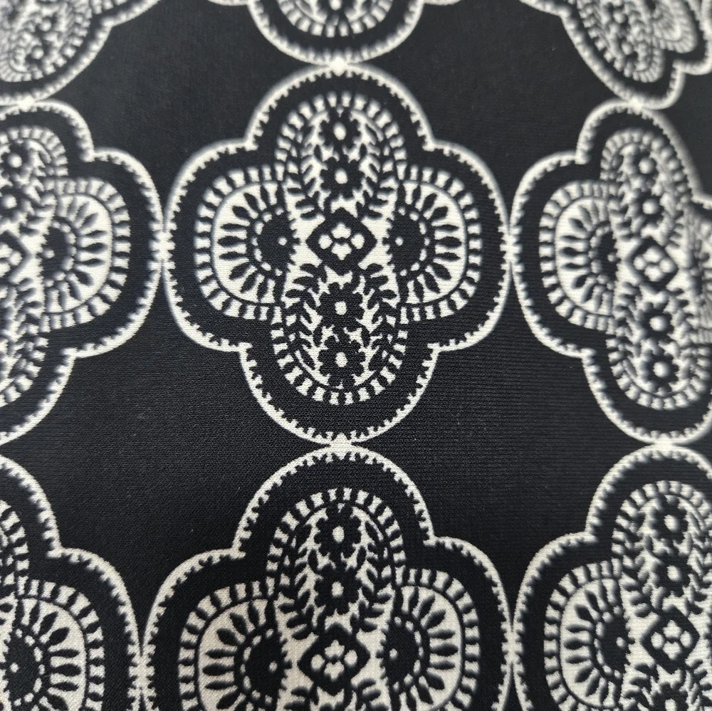 White House Black Market Black and White Geometric Midi Reversible Dress Size M - Picture 9 of 9